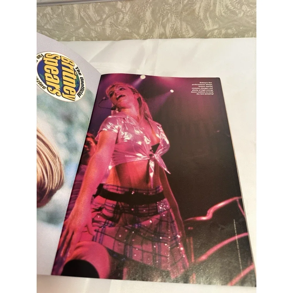 BRITNEY SPEARS 2000 Unofficial Fan Club Magazine Collector's Edition RARE